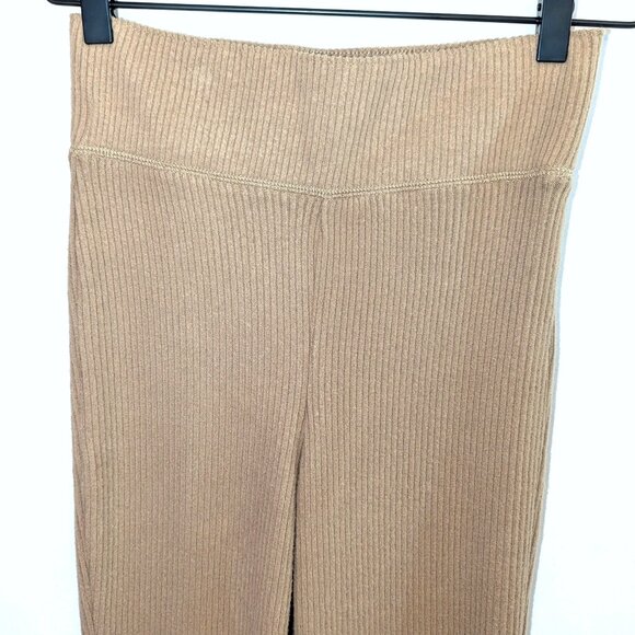 NWT Abercrombie & Fitch | Ribbed Lounge Leggings in Tan | Size Small - Picture 9 of 15